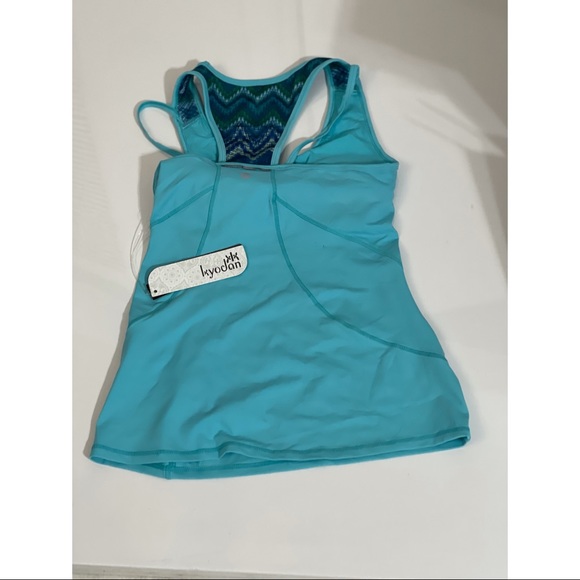 Kyodan activewear top with built in bra  size M - Picture 4 of 5